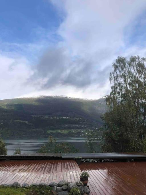 Olden By The Fjords Of Norway, Bjorkelund Appartement *